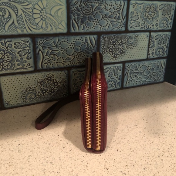 Burgundy Kate Spade wristlet - Picture 2 of 7